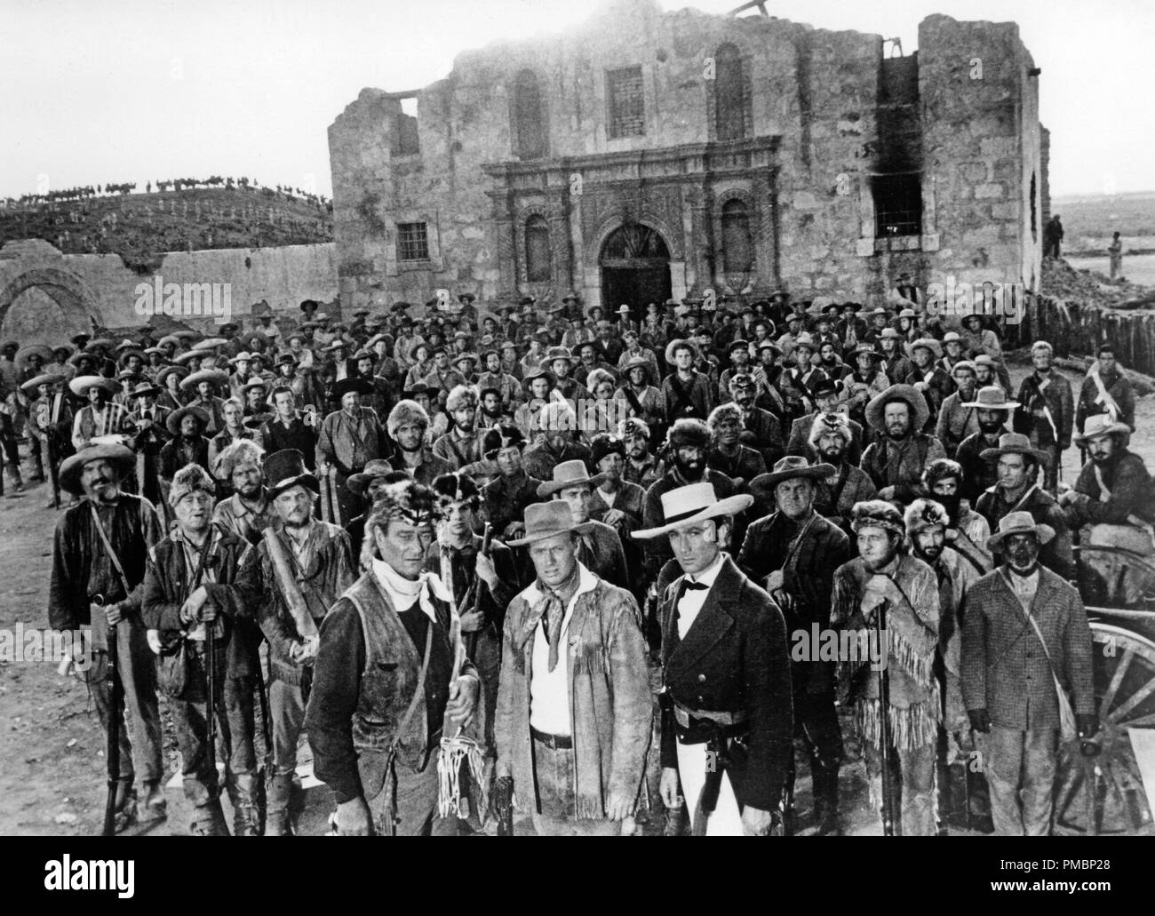 John wayne alamo hi-res stock photography and images - Alamy