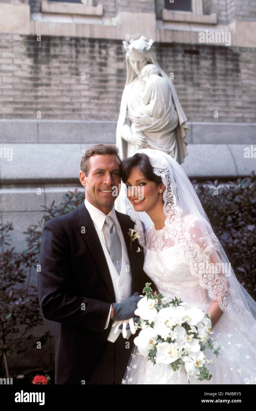 Jaclyn smith 1981 hi-res stock photography and images - Alamy, image size:867x1390