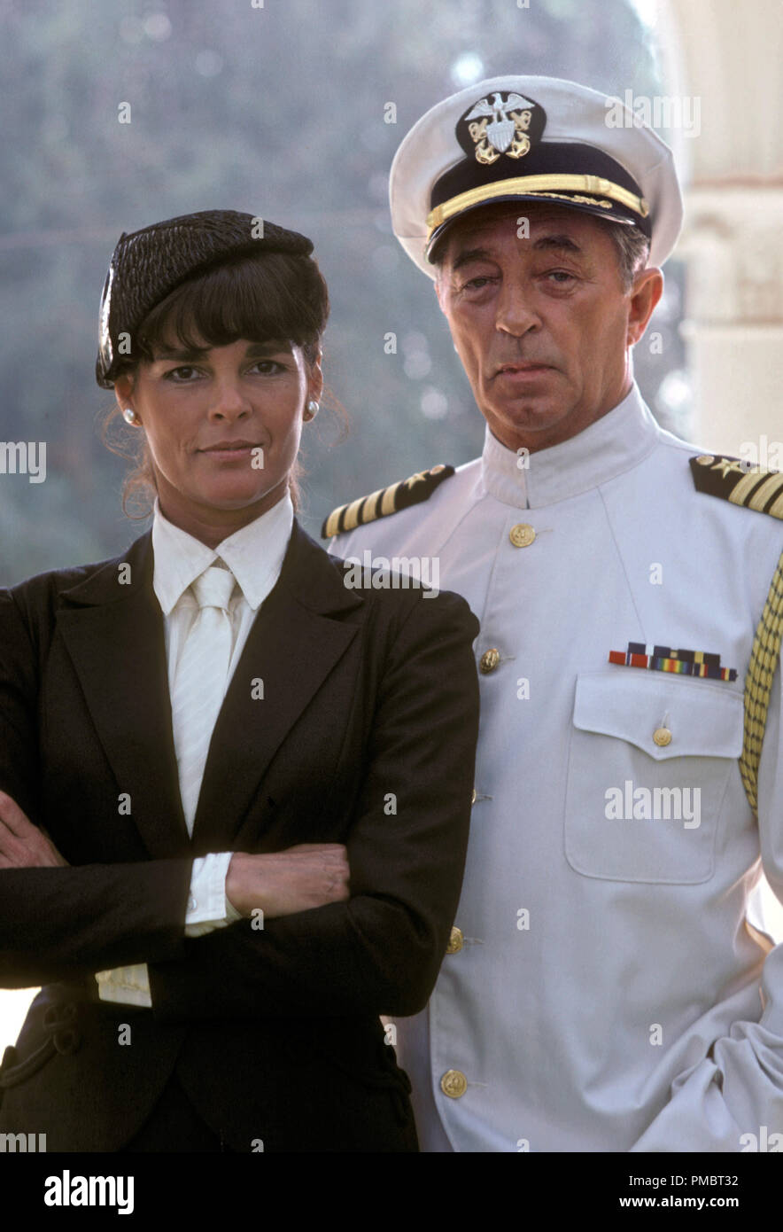 Winds War Mitchum 1983 Hi res Stock Photography And Images Alamy winds-war-mitchum-1983-hi-res-stock-photography-and-images-alamy