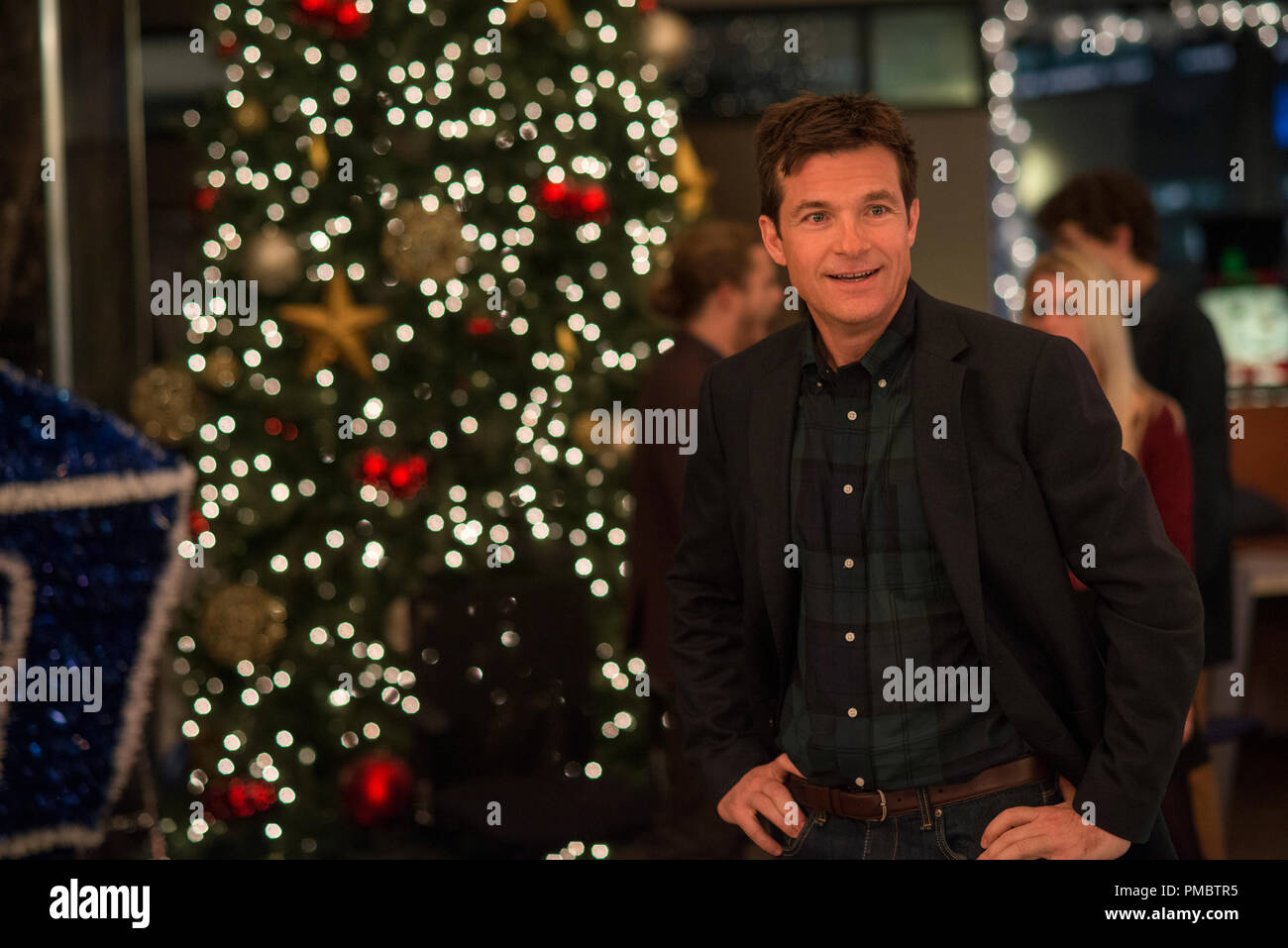 Jason bateman office christmas party hi-res stock photography and images -  Alamy