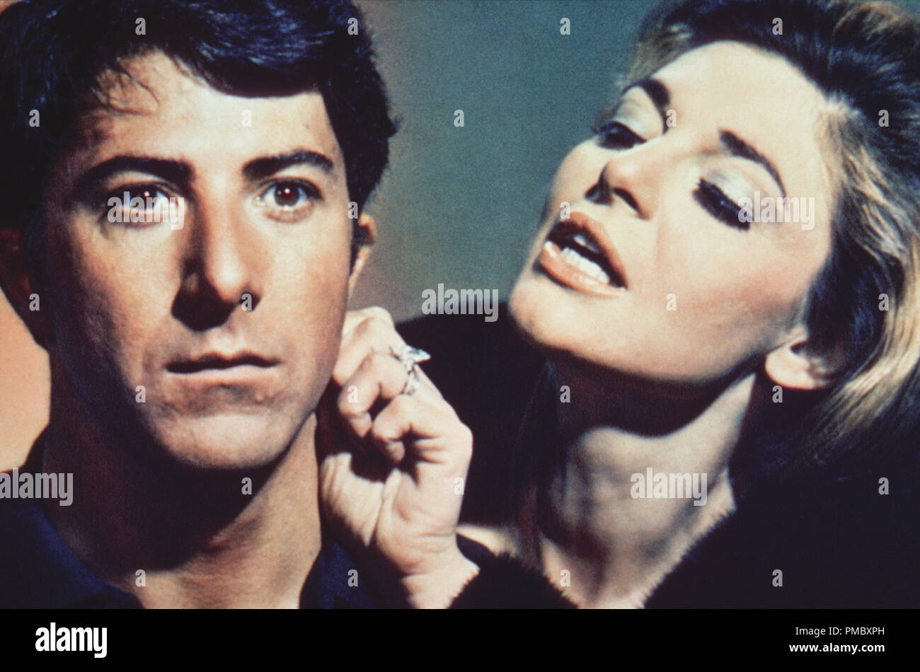 Dustin Hoffman, Anne Bancroft, 'The Graduate' (1967) AVCO Embassy/ Rialto Pictures  File Reference # 33300 053THA Stock Photo