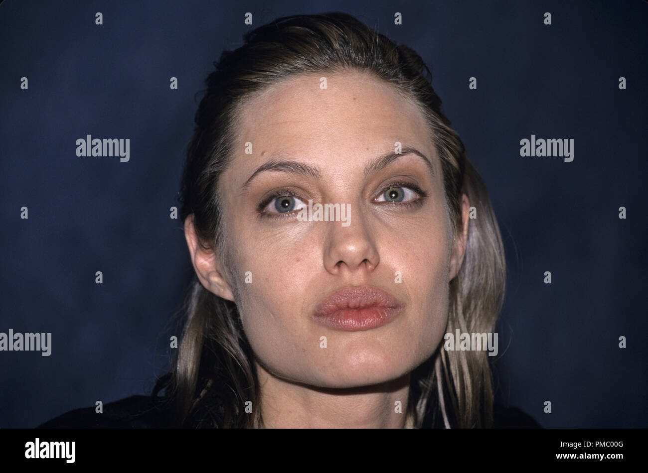 Angelina jolie 2000 hi-res stock photography and images - Alamy
