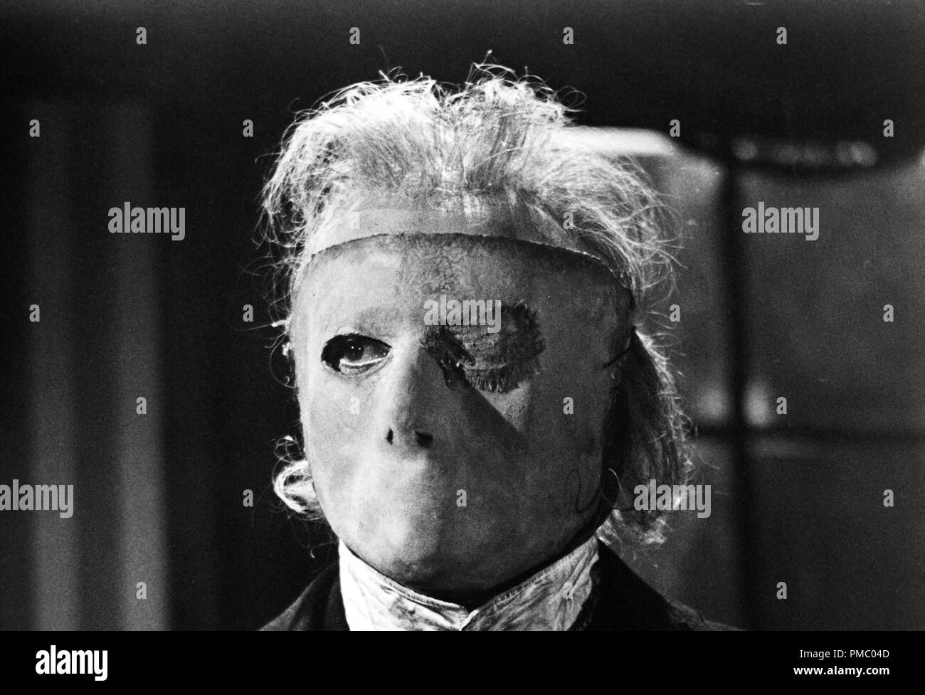 Herbert Lom, 'The Phantom of the Opera' 1962 Hammer Film Productions. Directed by Terence Fisher  File Reference # 33480 725THA Stock Photo