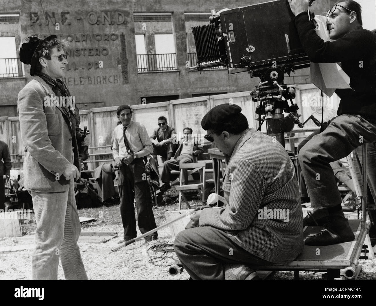 Richard Basehart, 'La Strada' 1954 Ponti-De Laurentiis Cinematografica  File Reference # 33595 143THA Stock Photo