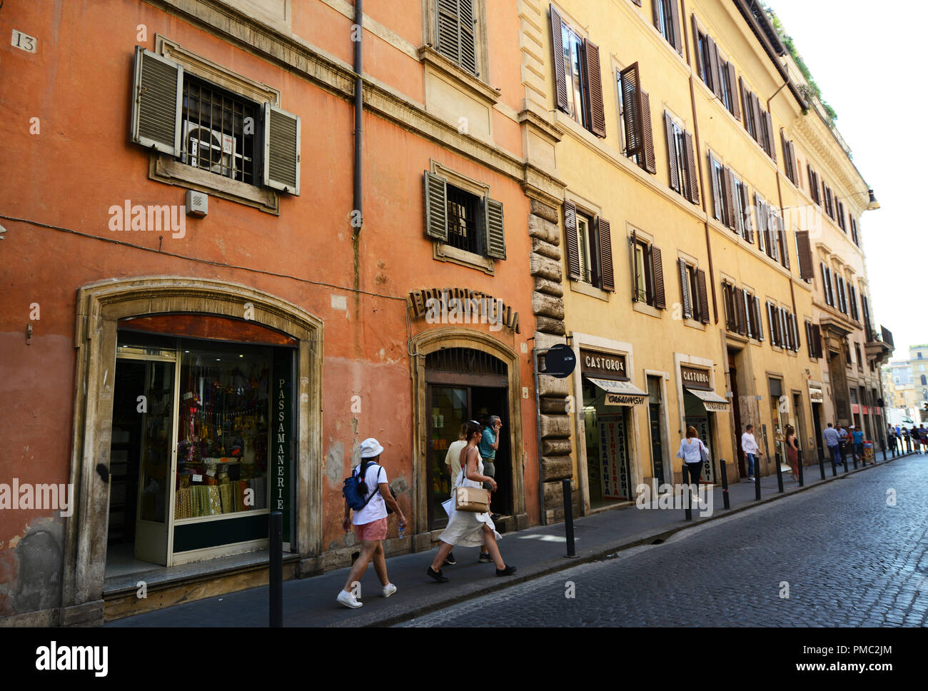 Via Di Torre Santa Anastasia The vibrant Via di Torre Argentina in Rome Stock Photo - Alamy