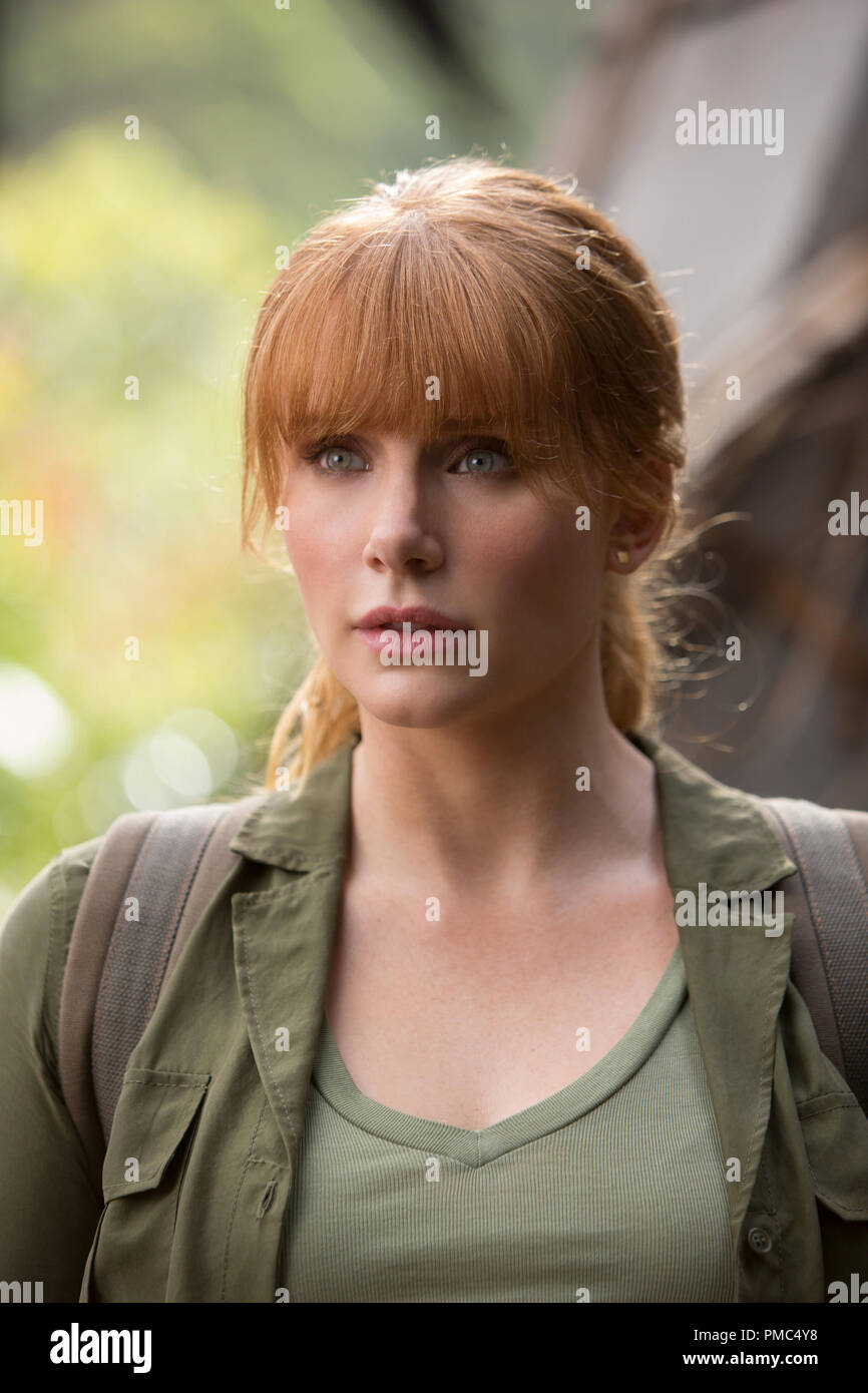 Bryce dallas howard jurassic hi-res stock photography and images - Alamy