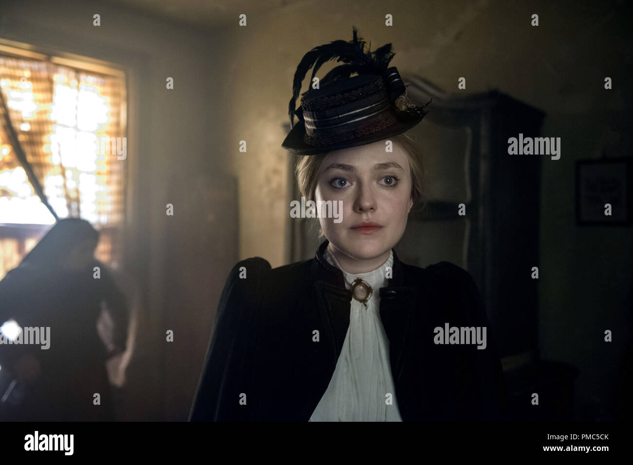 the-alienist-dakota-fanning-hi-res-stock-photography-and-images-alamy
