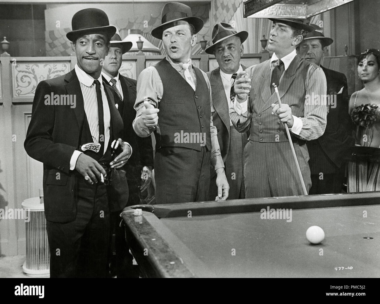 Frank Sinatra, Dean Martin, Sammy Davis, Jr.,  in 'Robin and the 7 Hoods' (1964 Warner Bros.)   File Reference # 33635 106THA Stock Photo