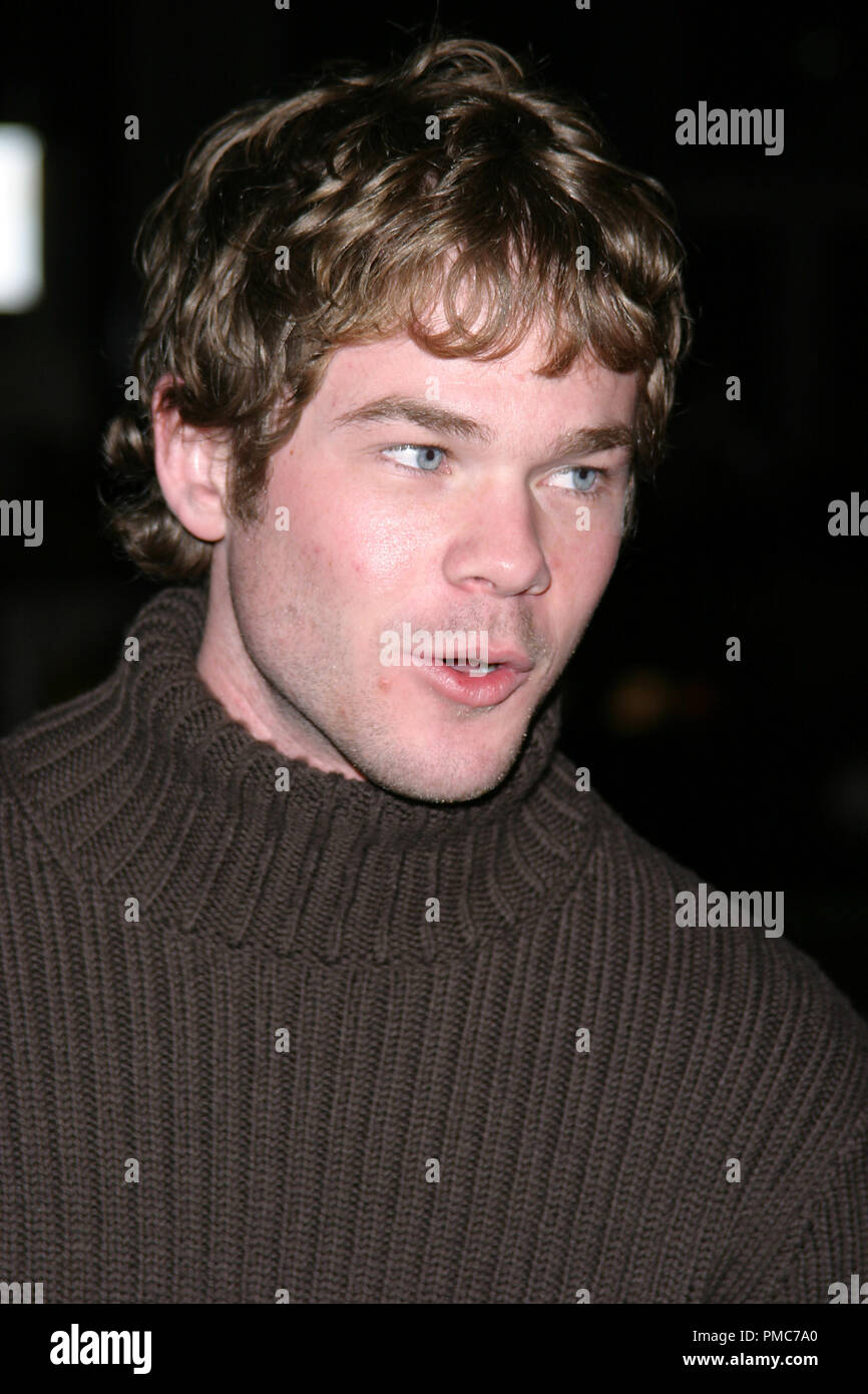 Girl Next Door Premiere 03042004 Shawn Ashmore Photo by Joseph