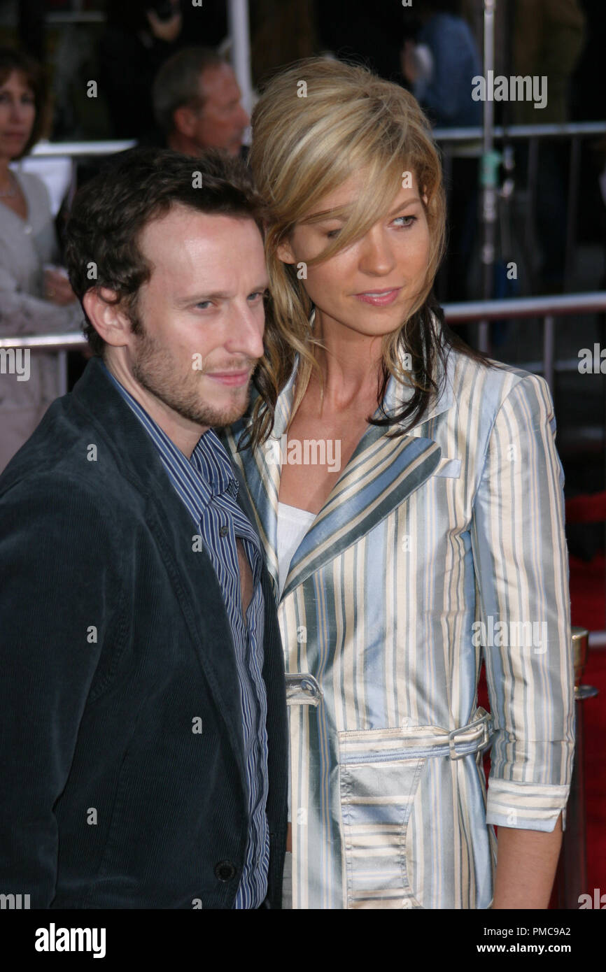 Jenna Elfman Husband
