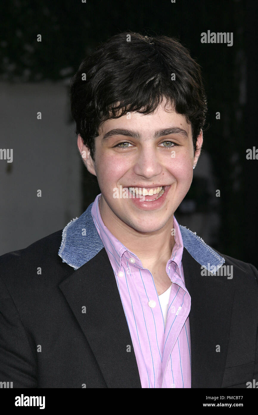 Josh peck 2005 hi-res stock photography and images - Alamy