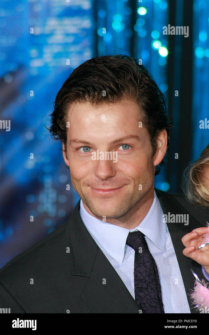 &ldquo;Enchanted&rdquo; (Premiere) Michael Trucco 11-17-2007 / El Capitan Theatre