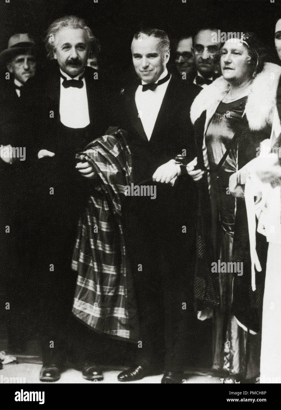 movie-premiere-1930s-hi-res-stock-photography-and-images-alamy
