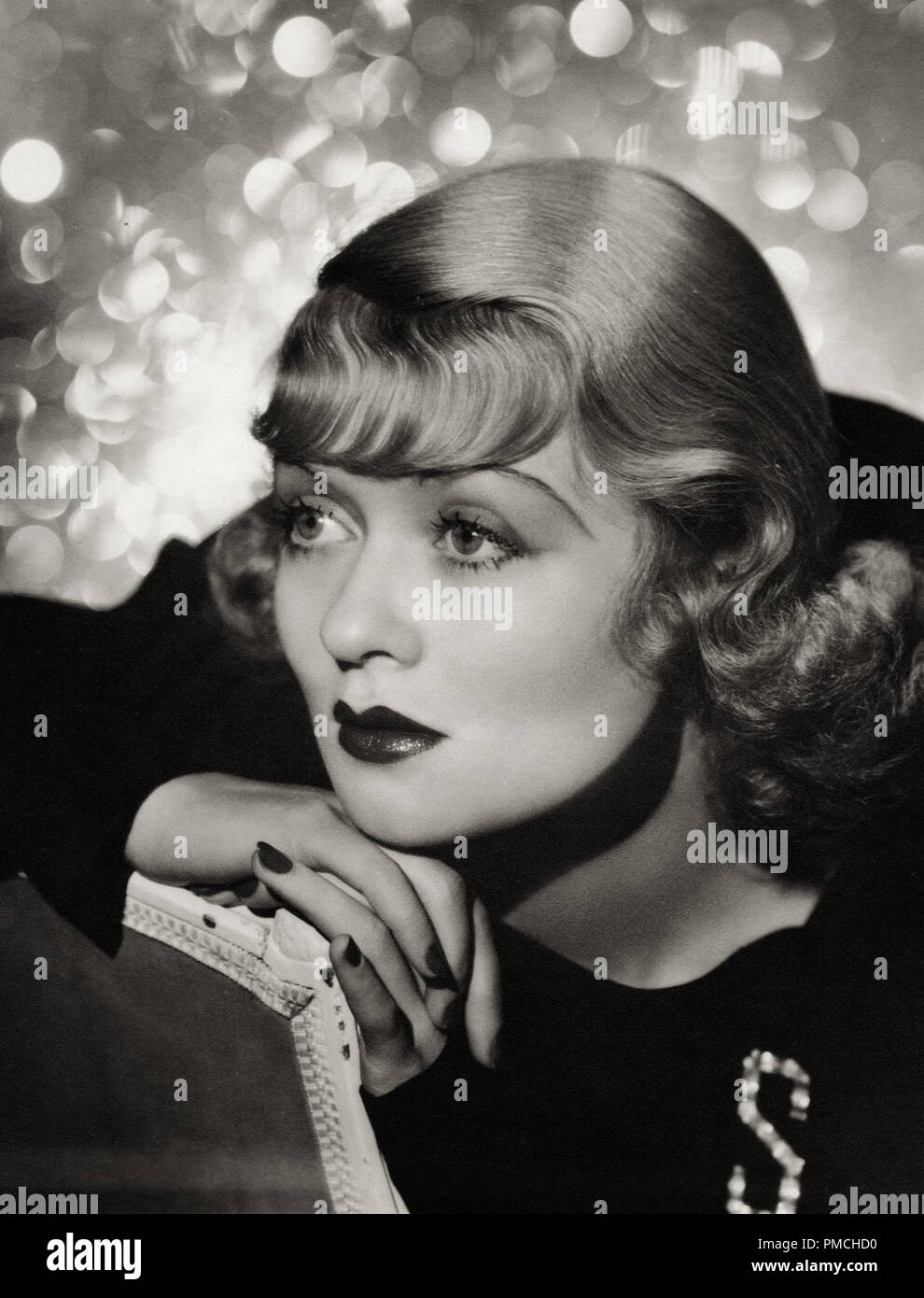 Constance bennett hi-res stock photography and images - Alamy