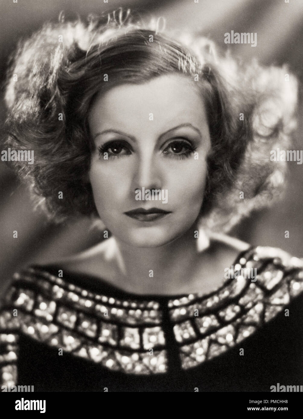 Greta garbo inspiration hi-res stock photography and images - Alamy