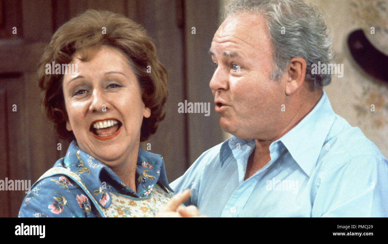 Jean Stapleton, Carroll O'Connor,  'All in the Family' (1976) Viacom Enterprises   File Reference # 33650 172THA  For Editorial Use Only -  All Rights Reserved Stock Photo