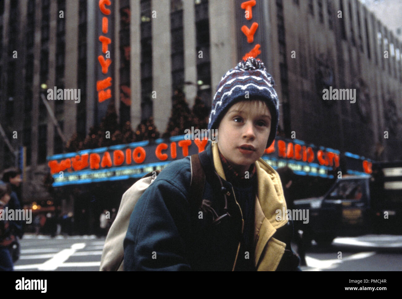 'Home Alone 2: Lost in New York' Macaulay Culkin © 1992 20th Century Fox Photo by Andy Schwartz Stock Photo
