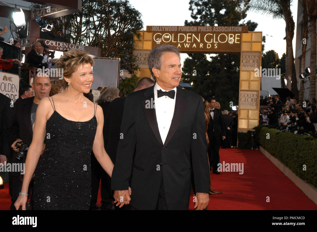 Arrivals at the  'Golden Globe Awards - 62nd Annual' Annette Bening, Warren Beatty 1-16-2005  File Reference # 1080 084PLX  For Editorial Use Only - Stock Photo
