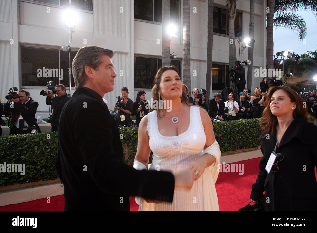 Arrivals at 'The 63rd Annual Golden Globe Awards' Pierce Brosnan, Keely Shaye Smith 01-16-2006     File Reference # 1081 053PLX  For Editorial Use Only - Stock Photo
