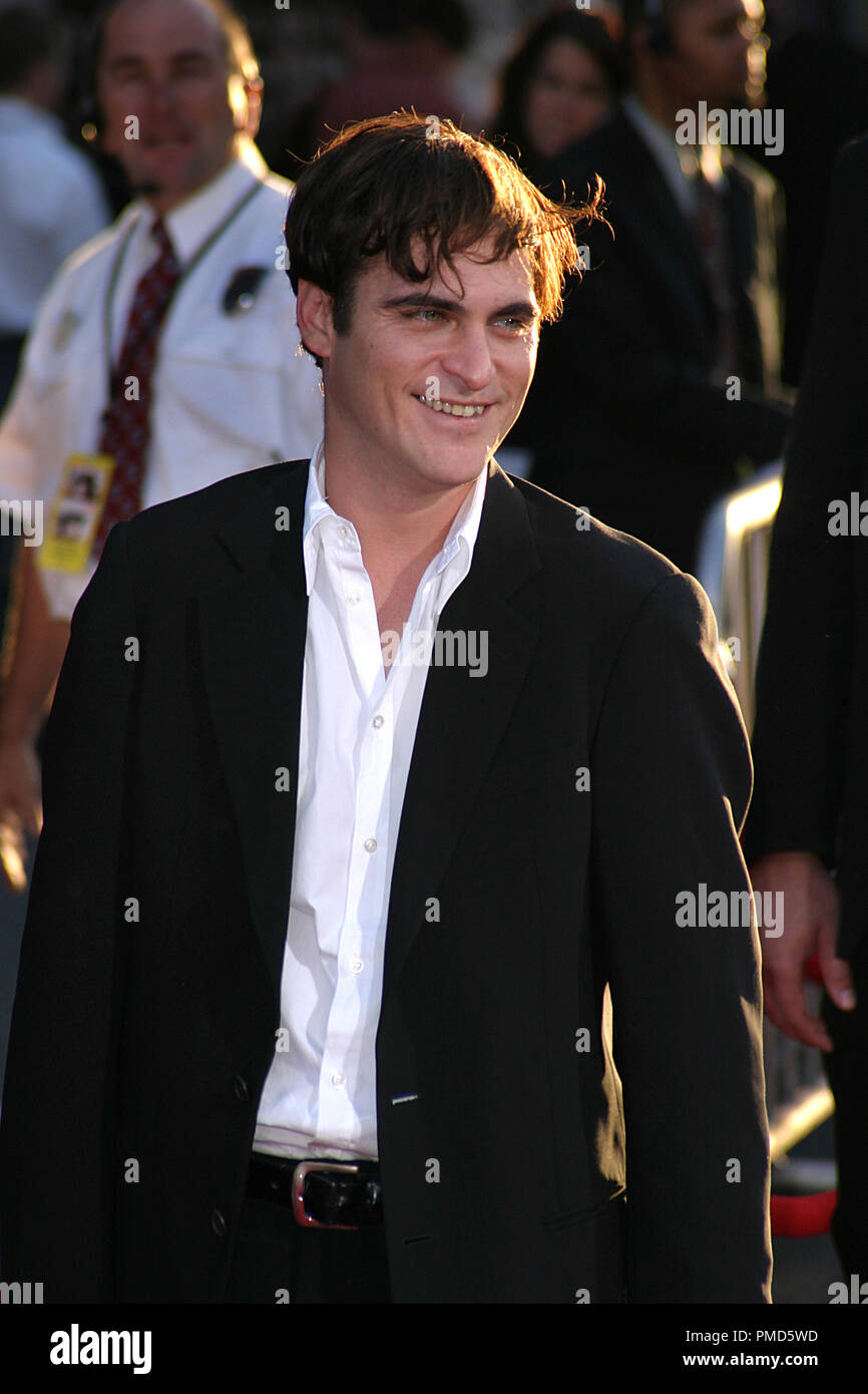 "Ladder 49" Premiere 9202004 Joaquin Phoenix Photo by Joseph Martinez All Rights Reserved