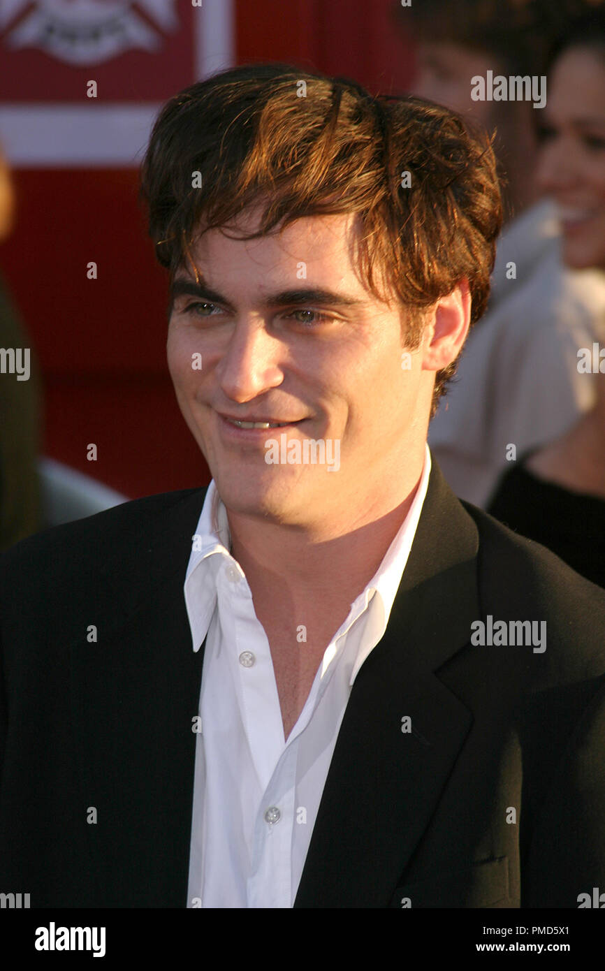 "Ladder 49" Premiere 9202004 Joaquin Phoenix Photo by Joseph Martinez All Rights Reserved