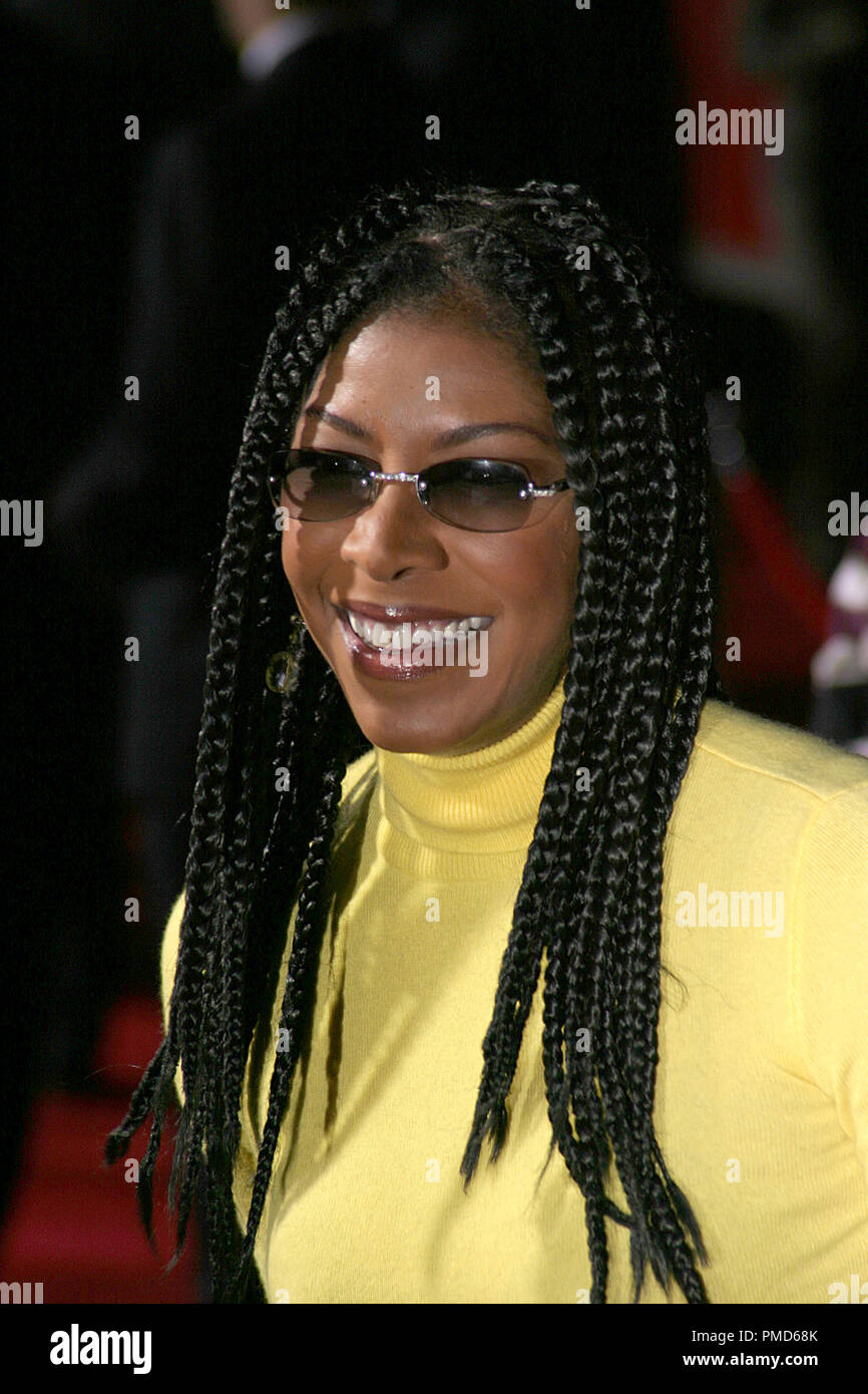 'Ladder 49' Premiere 9-20-2004 Natalie Cole Photo by Joseph Martinez - All Rights Reserved  File Reference # 21943 0153PLX  For Editorial Use Only -  All Rights Reserved Stock Photo