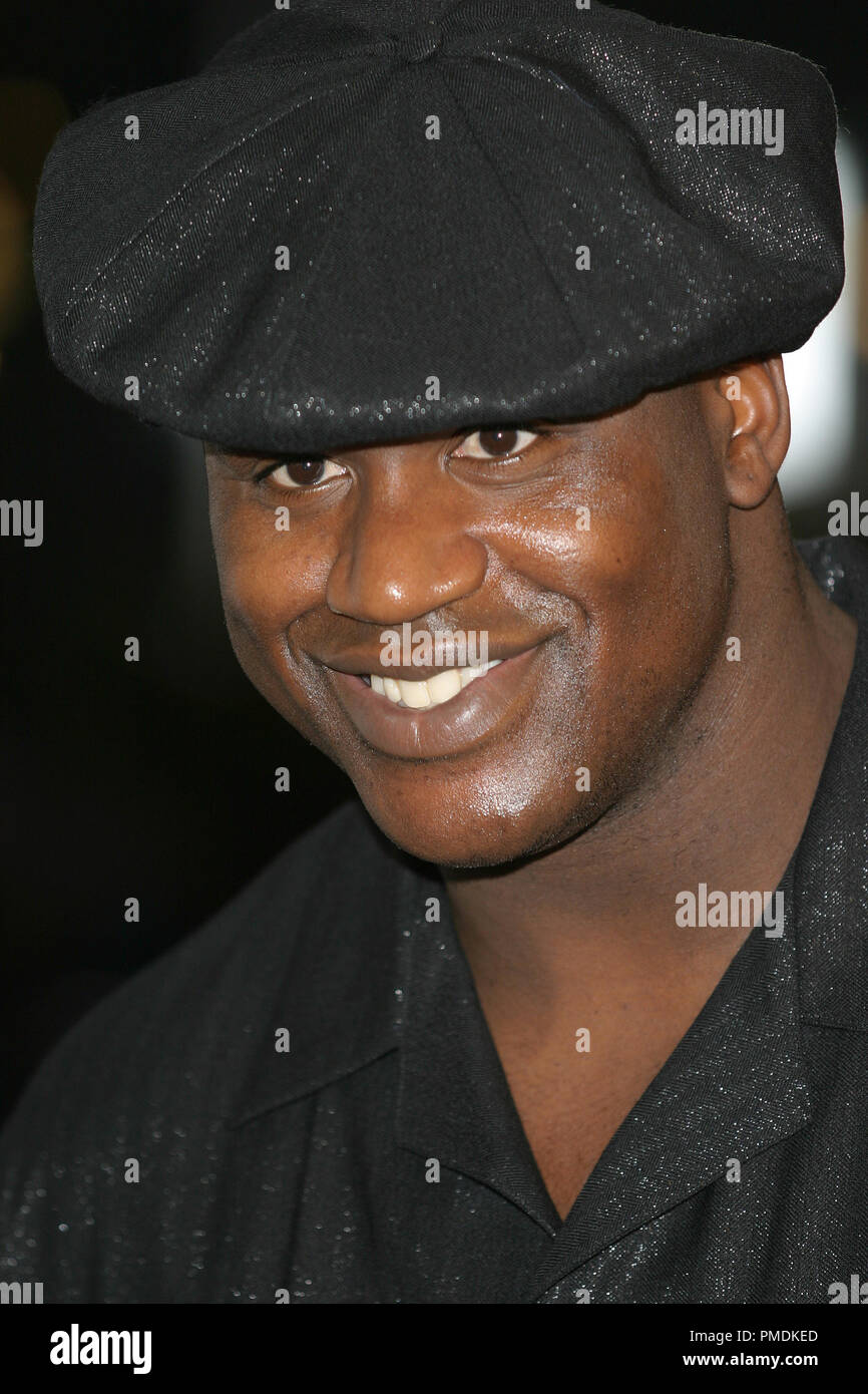 'Cheaper By The Dozen' Premiere 12/14/2003  Shaquille O'Neal Photo By Joseph Martinez / PictureLux  File Reference # 21663 0030-picturelux  For Editorial Use Only - All Rights Reserved Stock Photo