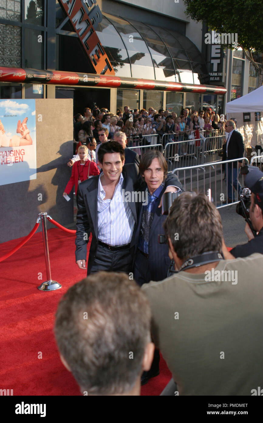 "Raising Helen" Premiere 5262004 Jackson Browne and son Ethan Browne