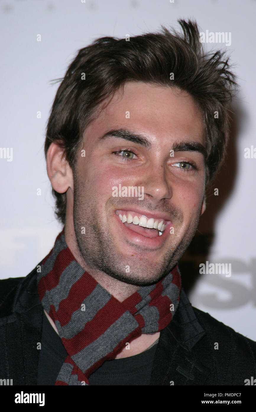 'After The Sunset' Premiere Drew Fuller 11-04-2004 Photo by Joseph Martinez / PictureLux  File Reference # 21990 0107-picturelux  For Editorial Use Only - All Rights Reserved Stock Photo