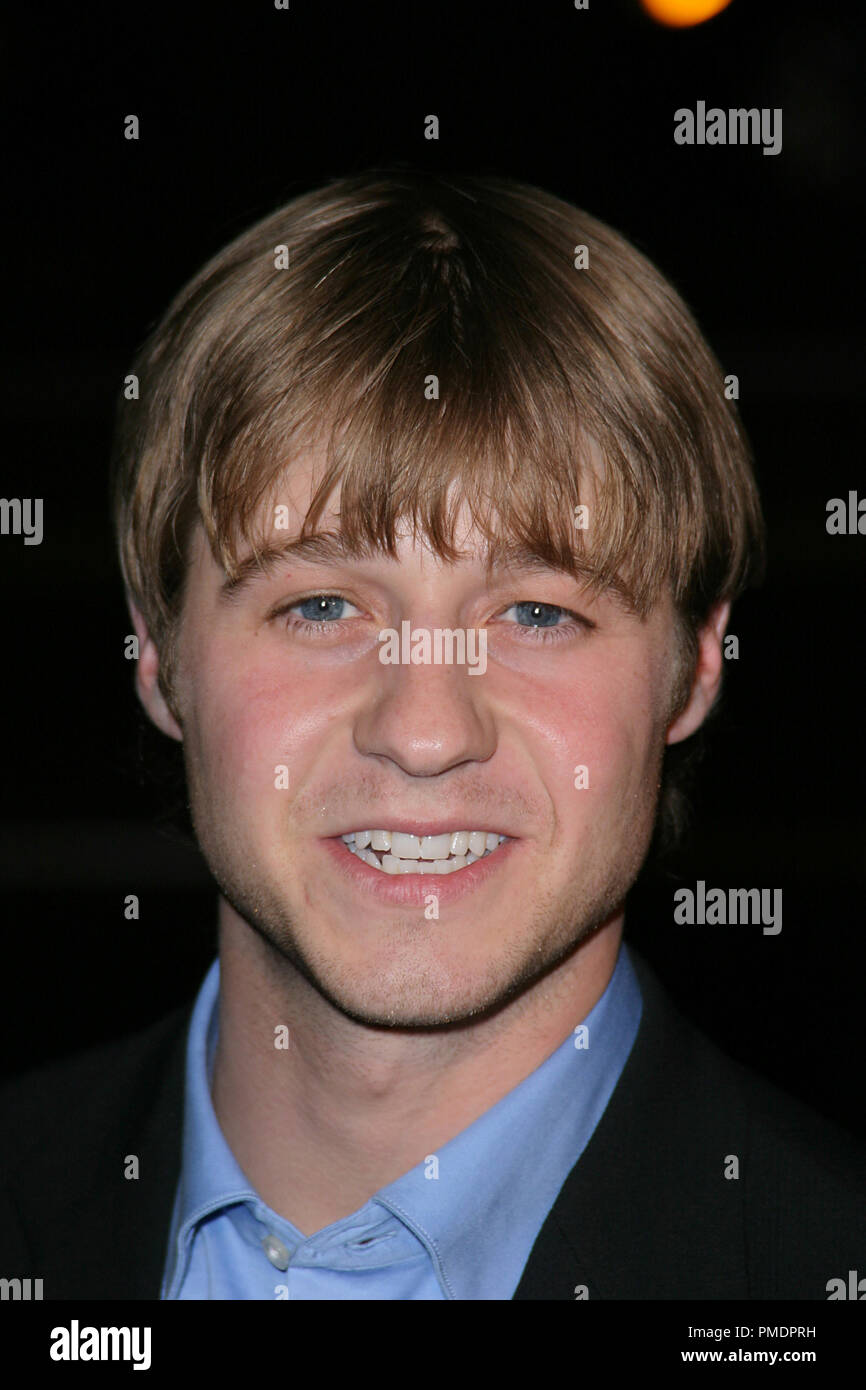 'Finding Neverland' Premiere 11-11-2004 Benjamin McKenzie Photo by Joseph Martinez / PictureLux  File Reference # 21993 0019PLX  For Editorial Use Only -  All Rights Reserved Stock Photo