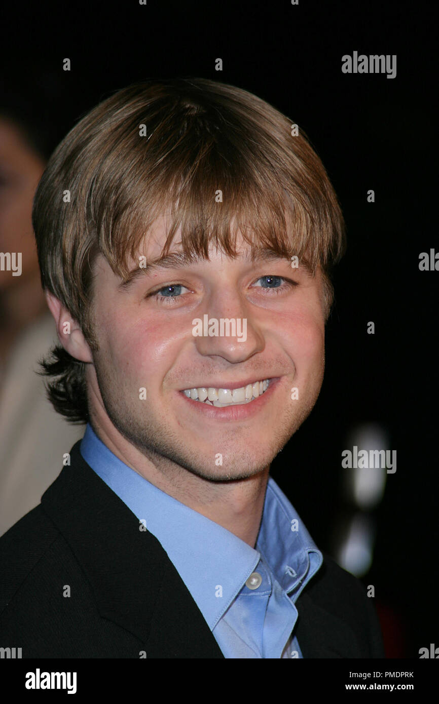 'Finding Neverland' Premiere 11-11-2004 Benjamin McKenzie Photo by Joseph Martinez / PictureLux  File Reference # 21993 0020PLX  For Editorial Use Only -  All Rights Reserved Stock Photo