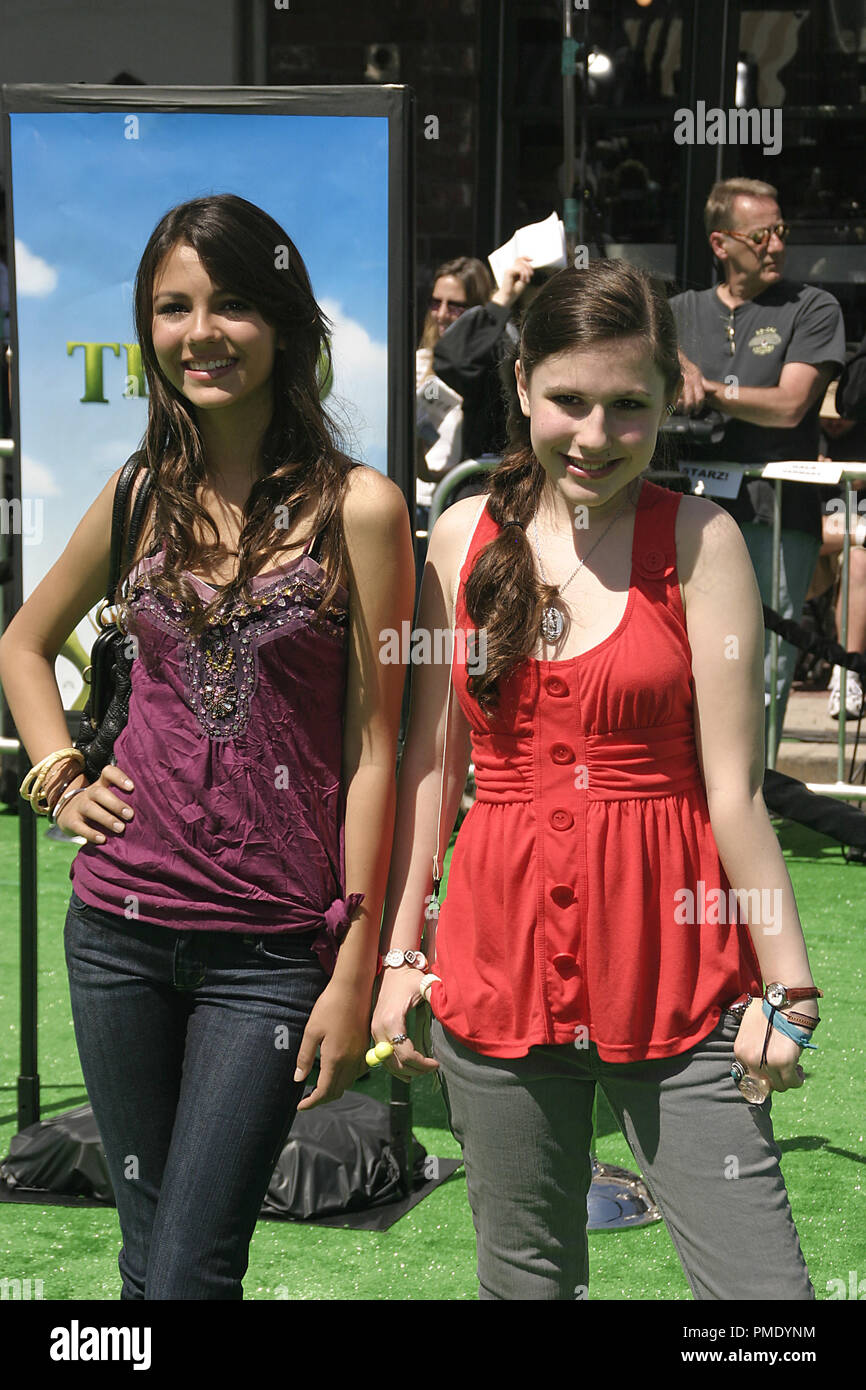 Victoria justice hi-res stock photography and images - Alamy