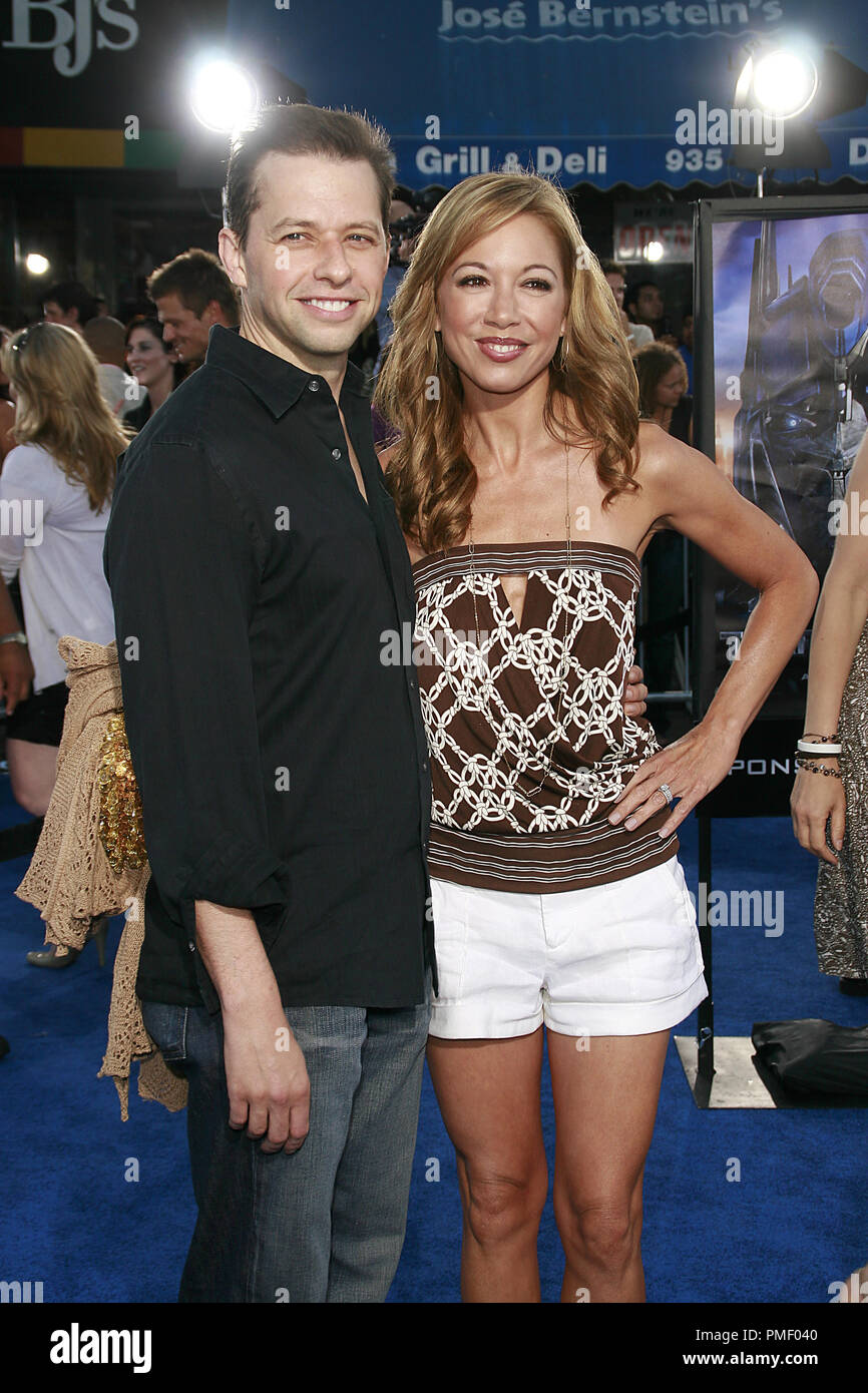 "Transformers" (Premiere) Jon Cryer, Lisa Joyner 6272007 / Mann's