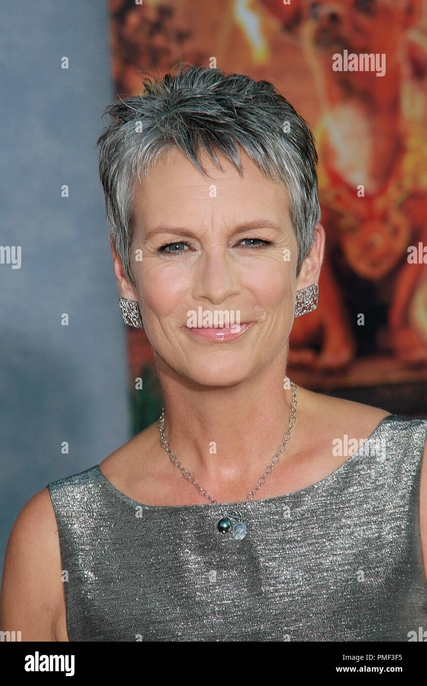 "Beverly Hills Chihuahua" Premiere Jamie Lee Curtis 9182008 / El