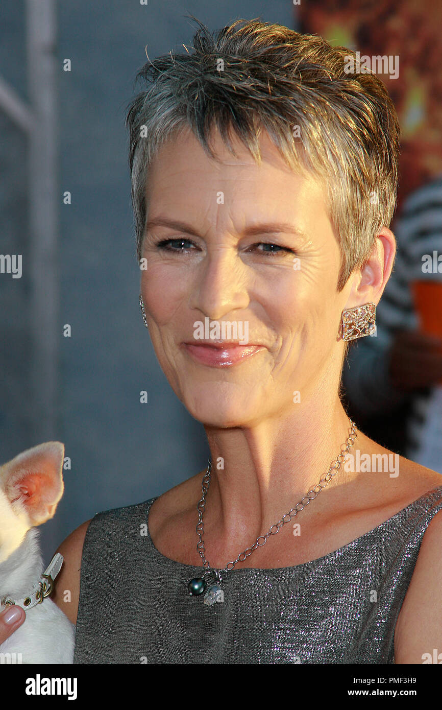 "Beverly Hills Chihuahua" Premiere Jamie Lee Curtis 9182008 / El