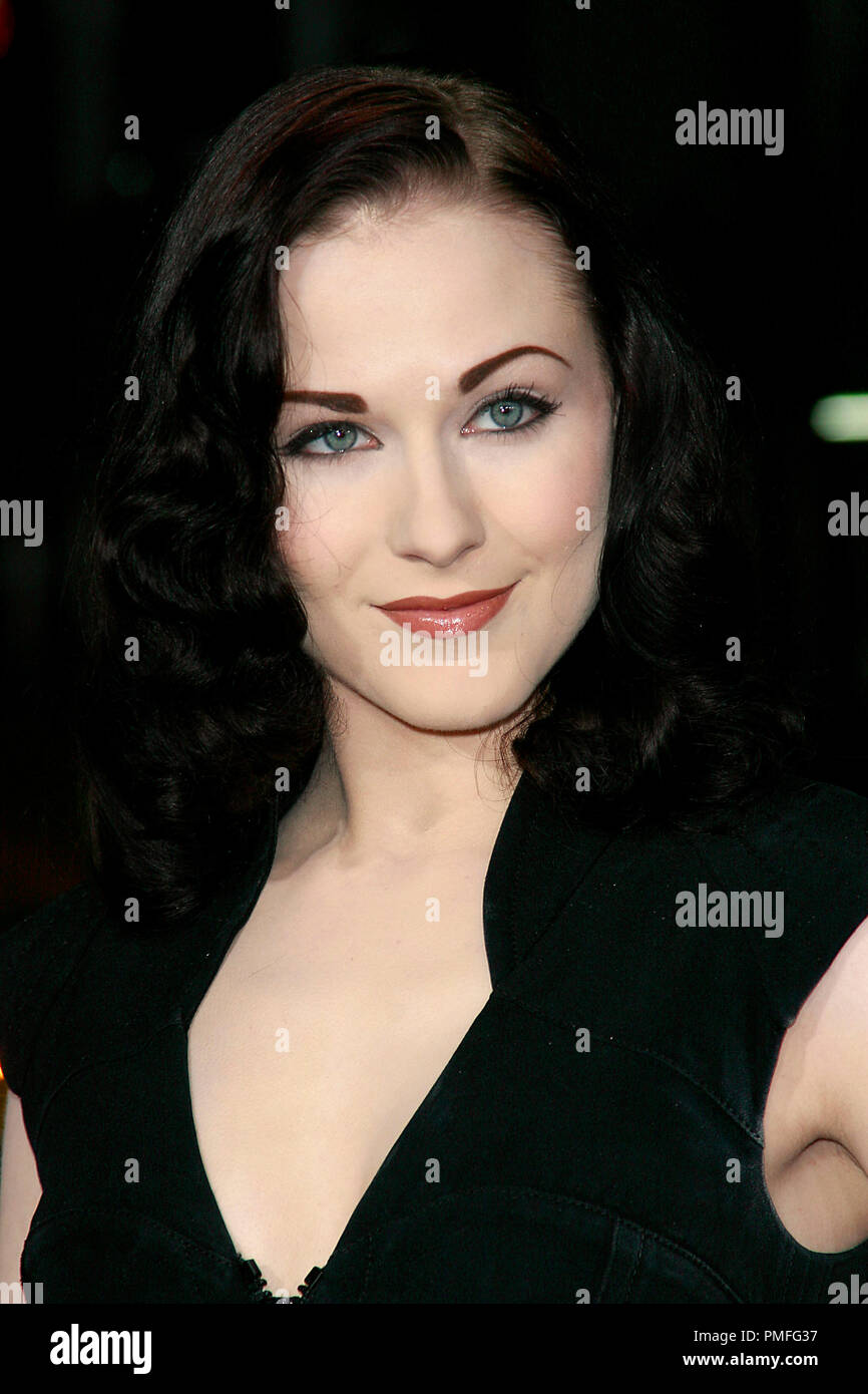'The Wrestler' Premiere Evan Rachel Wood  11-6-2008 / Grauman's Chinese Theater / Hollywood, CA / Fox Searchlight / Photo © Joseph Martinez / Picturelux  File Reference # 23655 0029JM   For Editorial Use Only -  All Rights Reserved Stock Photo