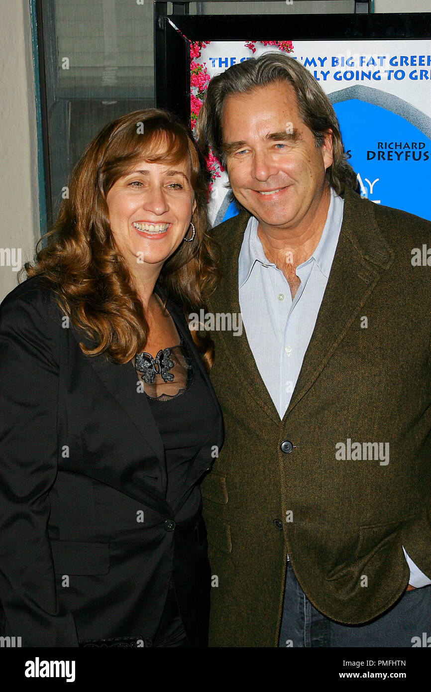 Beau bridges wife wendy premiere hi-res stock photography and images - Alamy