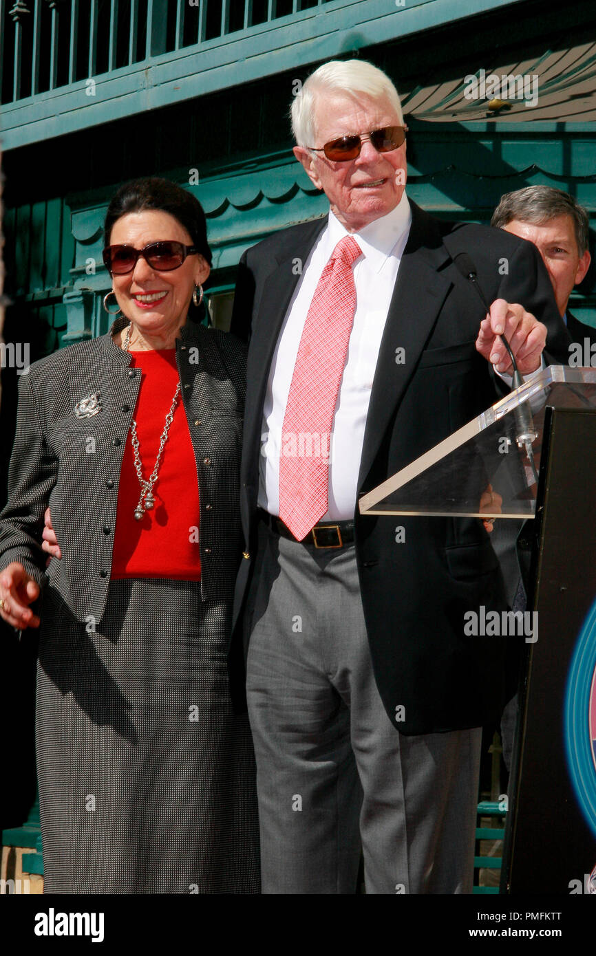 Peter Graves with wife Joan at the Hollywood Chamber of Commerce ceremony to honor him with the 2,391st Star on the Hollywood Walk of Fame on Hollywood Blvd. in Hollywood, CA, October 30, 2009. Photo by Picturelux File Reference # 30094 07PLX   For Editorial Use Only -  All Rights Reserved Stock Photo
