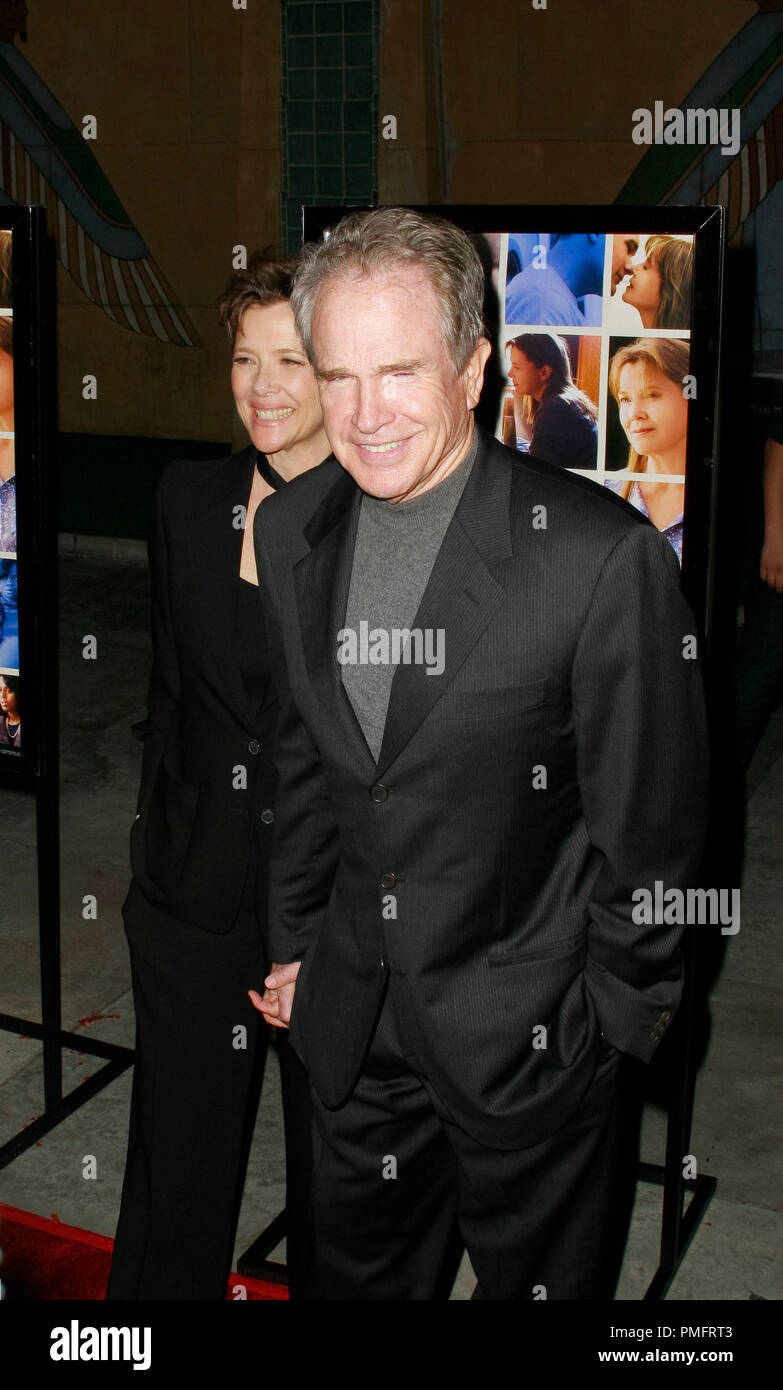 Warren beatty wife annette bening hi-res stock photography and images -  Alamy