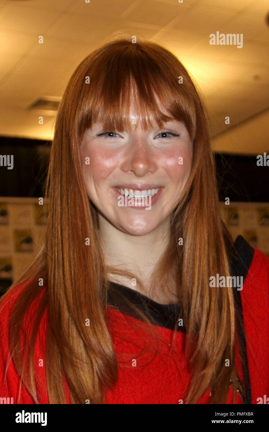 Molly C. Quinn 07/25/10 'Castle' Junket @ Convention Center, San Diego Photo by Izumi Hasegawa/HNW  File Reference # 30356 067PLX   For Editorial Use Only -  All Rights Reserved Stock Photo