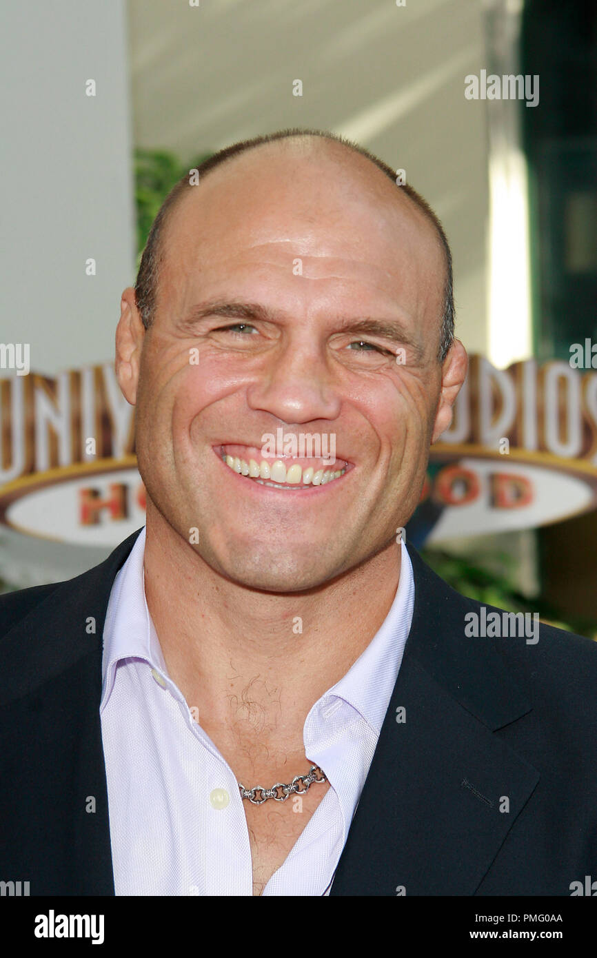 Randy couture the mummy hi-res stock photography and images - Alamy