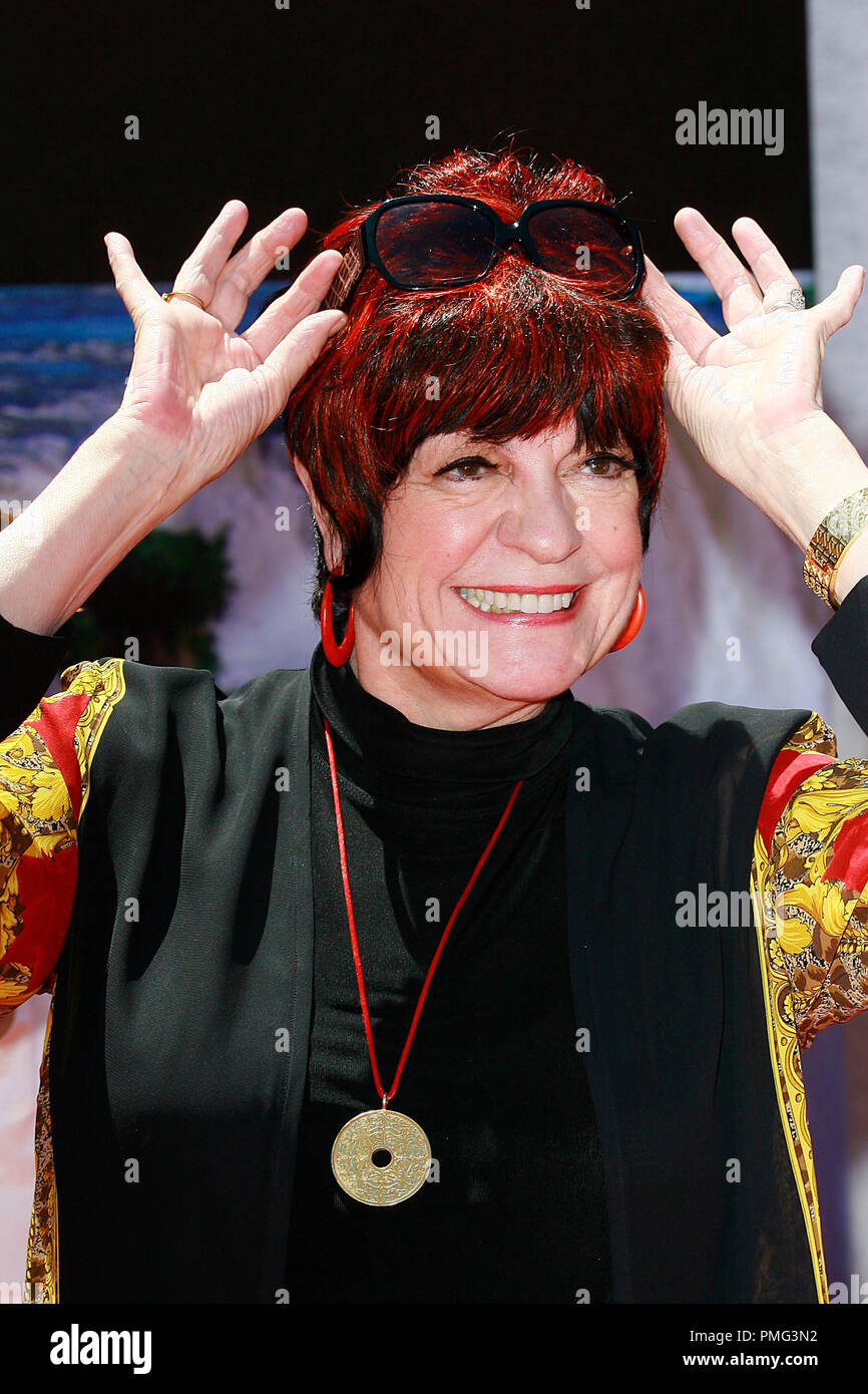 Jo anne worley hi-res stock photography and images - Alamy