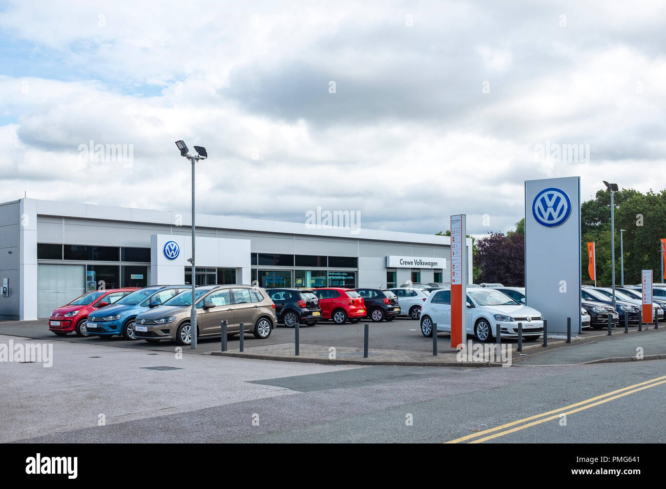Car Dealer Sign Stock Photos Car Dealer Sign Stock Images Alamy