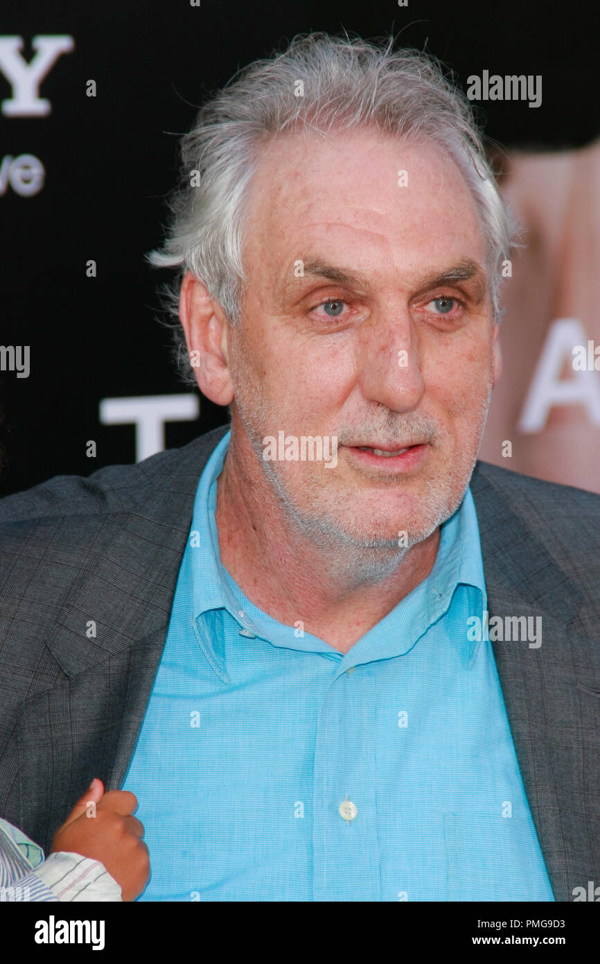 drector-phillip-noyce-at-the-premiere-of-columbia-pictures-salt