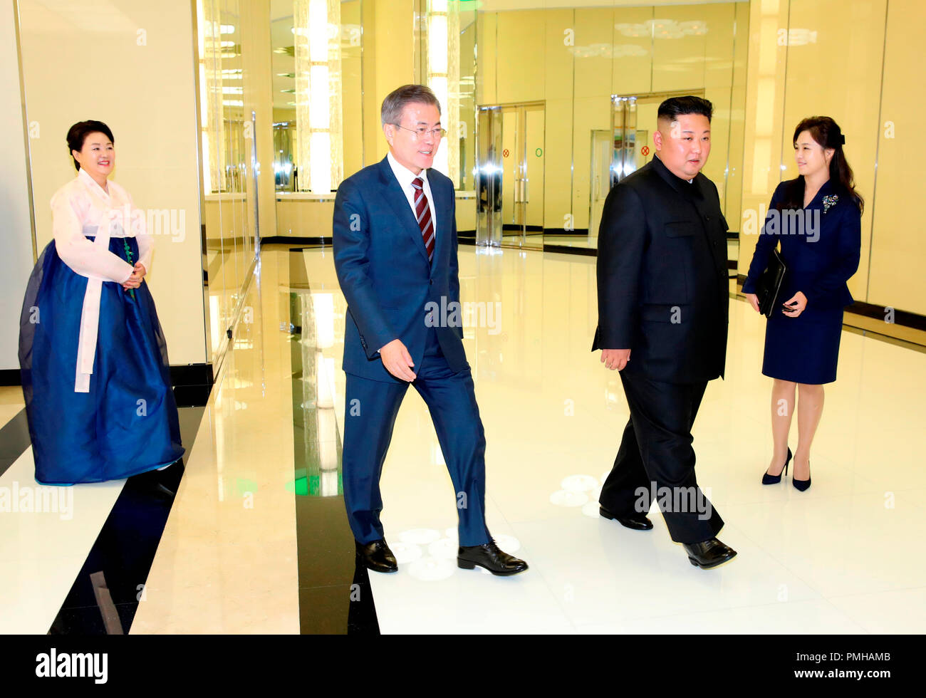 2nd L His Wife High Resolution Stock Photography And Images Alamy