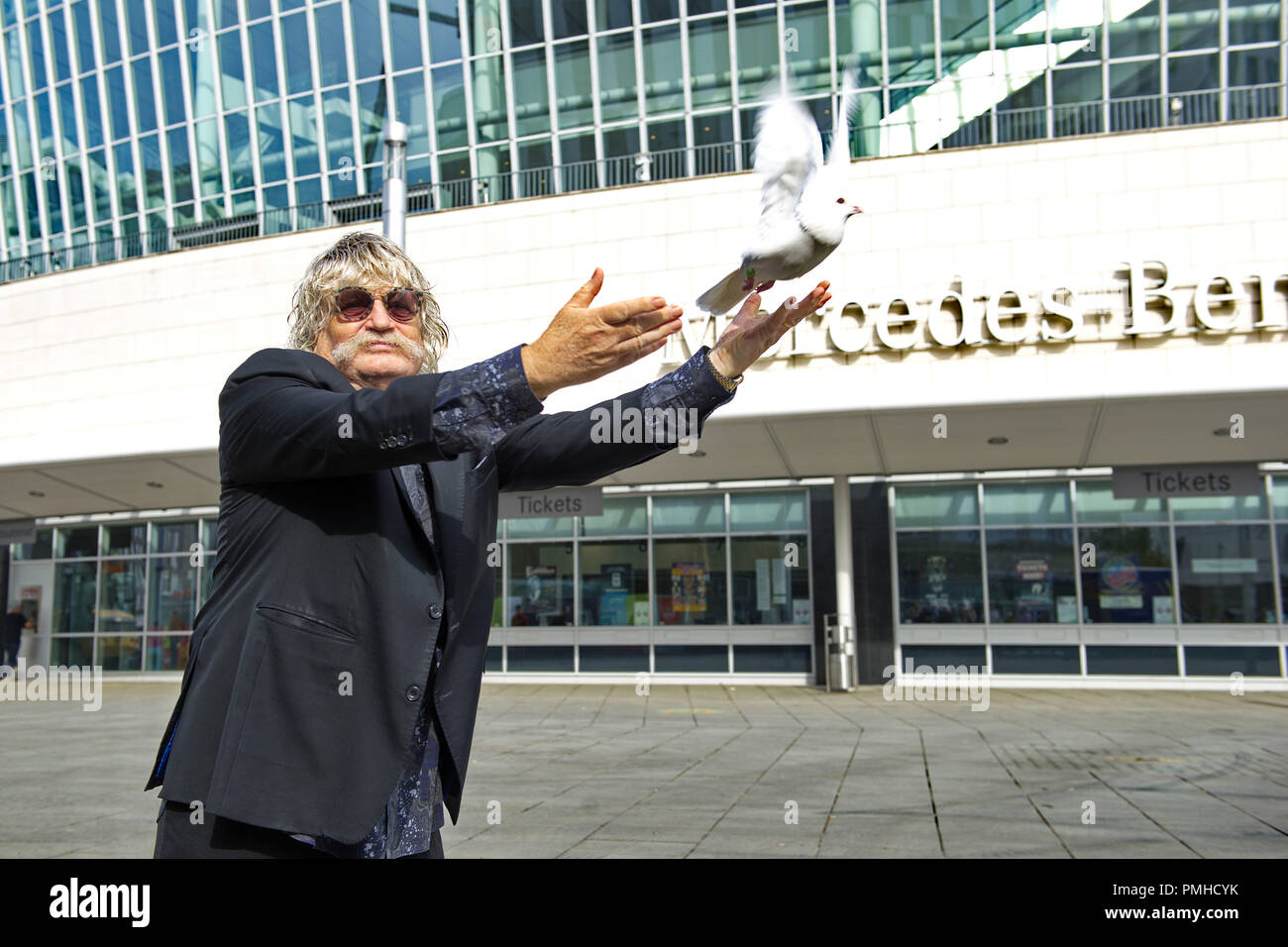Karl jenkins hires stock photography and images Alamy