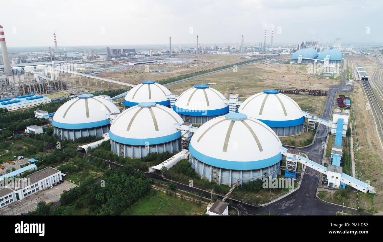 Coal warehouse hires stock photography and images Alamy