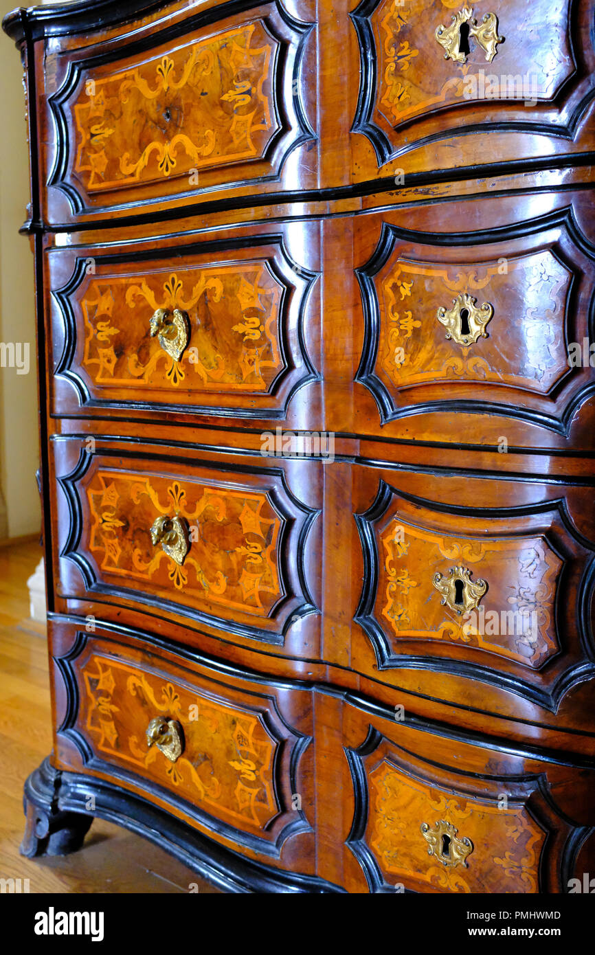 Chest Of Drawers Stock Photos Chest Of Drawers Stock Images Alamy