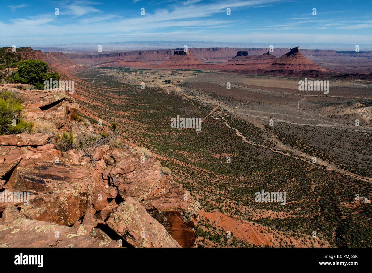 The view into Castle Valley from the Porcupine Rim Trail, located near
