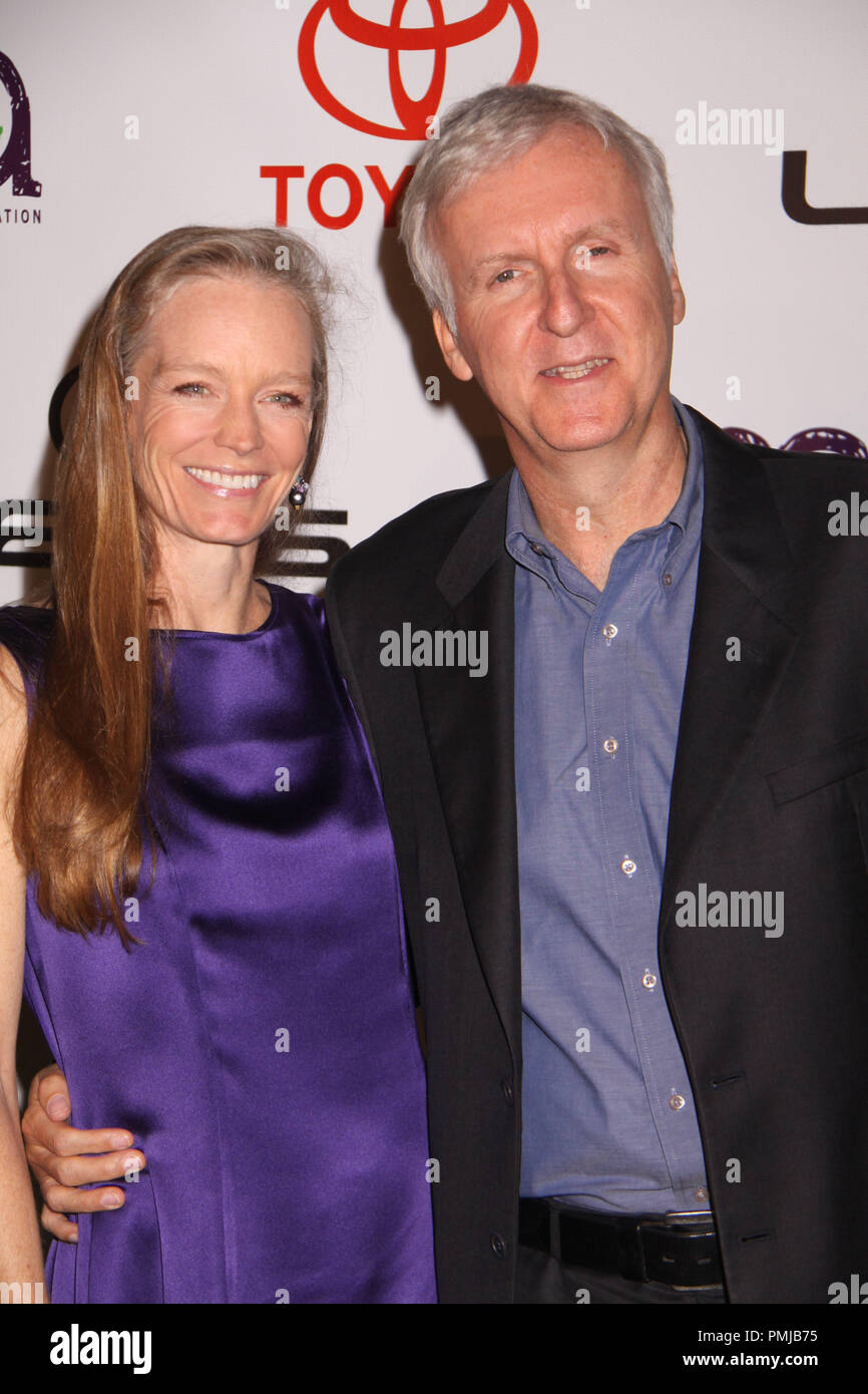 James Cameron, Suzy Amis Cameron, 10/16/2010, 2010 EMA Awards @Warner Bros. Studios, Burbank Photo by Izumi Hasegawa/HNW-Photo.com /PictureLux File Reference # 30578 035PLX   For Editorial Use Only -  All Rights Reserved Stock Photo
